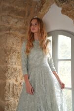 ⁦שמלת רקמה עלים⁩ – תמונה ⁦2⁩